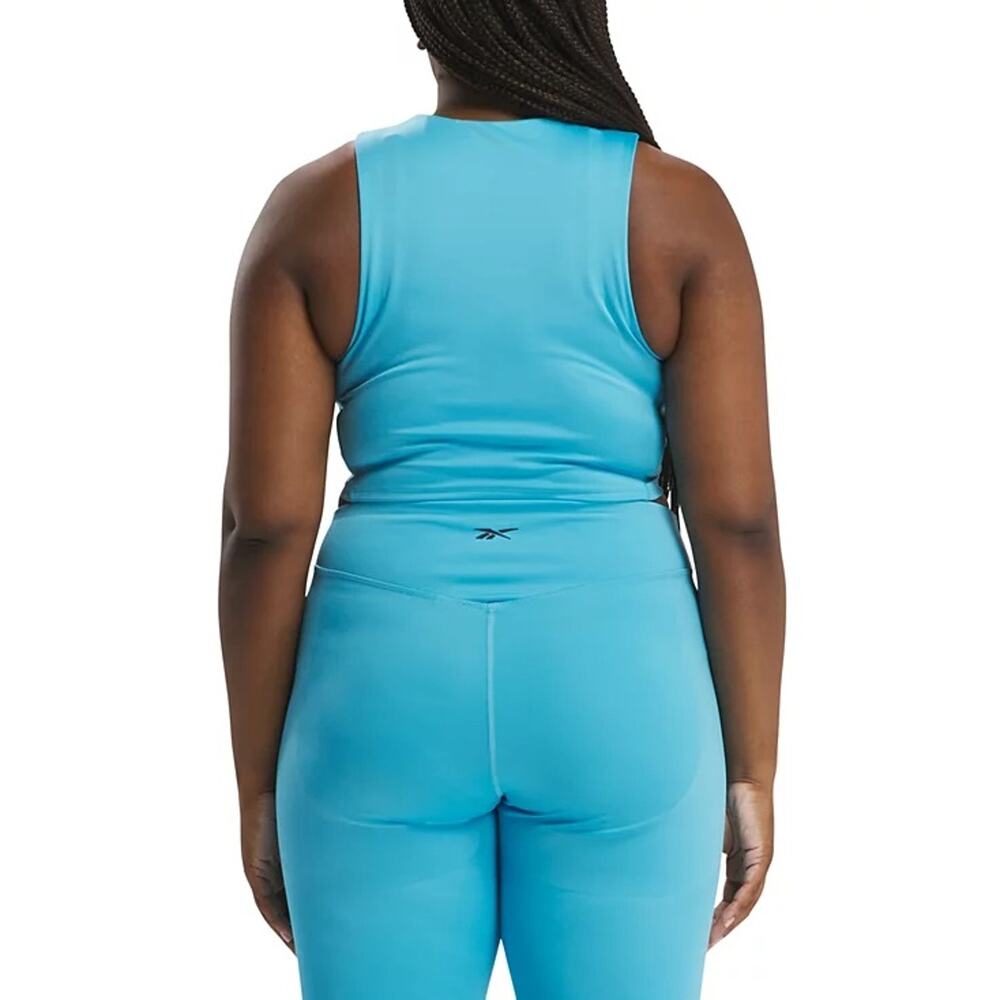 Reebok Plus Size Lux Contour Crop Top Sleeveless Size 2X/18-20W Women Bold Cyan - Picture 2 of 3